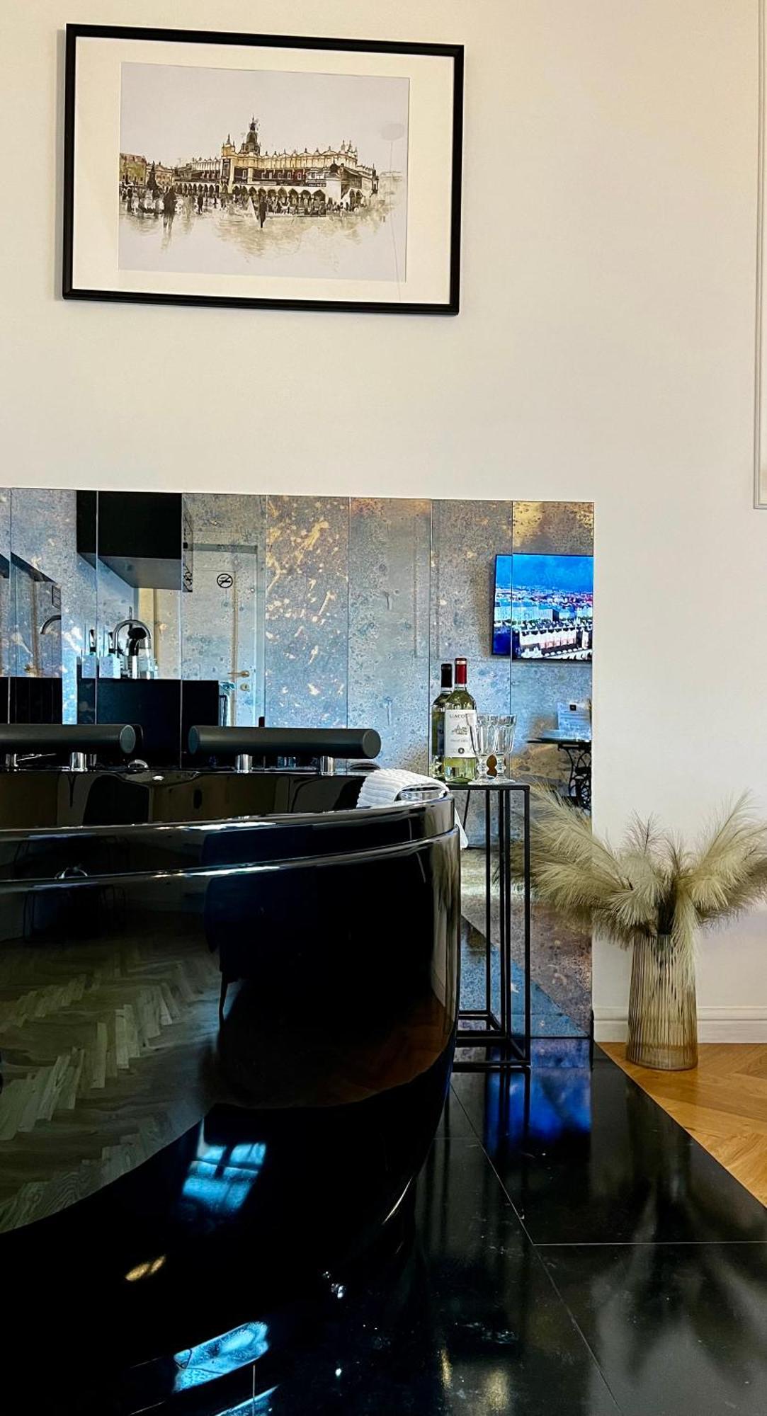 Krakow Old Town Apartment Jacuzzi - Wymeldowanie Do 13 エクステリア 写真