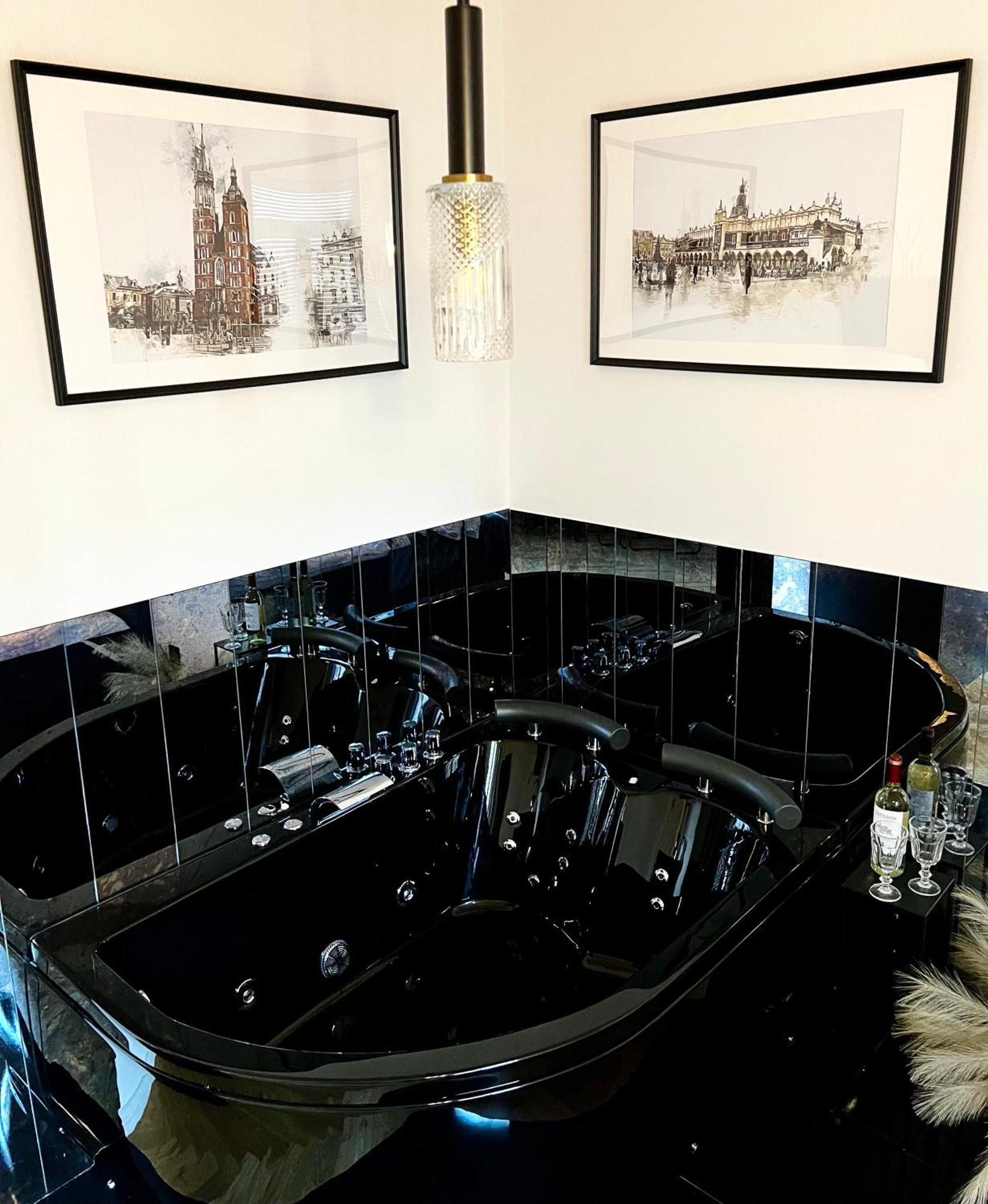 Krakow Old Town Apartment Jacuzzi - Wymeldowanie Do 13 エクステリア 写真